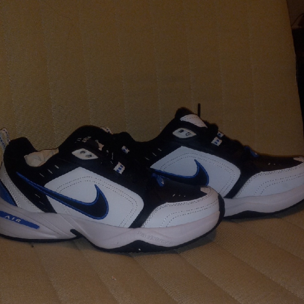 Nike Men’s White & Black Athletic Shoes with Blue Swoosh